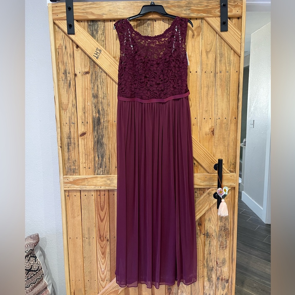 NWT David’s Bridal Wine Lace Dress
